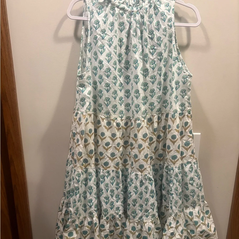 Chelsea & Theodore Cream Mini Dress with Blue Floral Print 1x - Picture 5 of 8